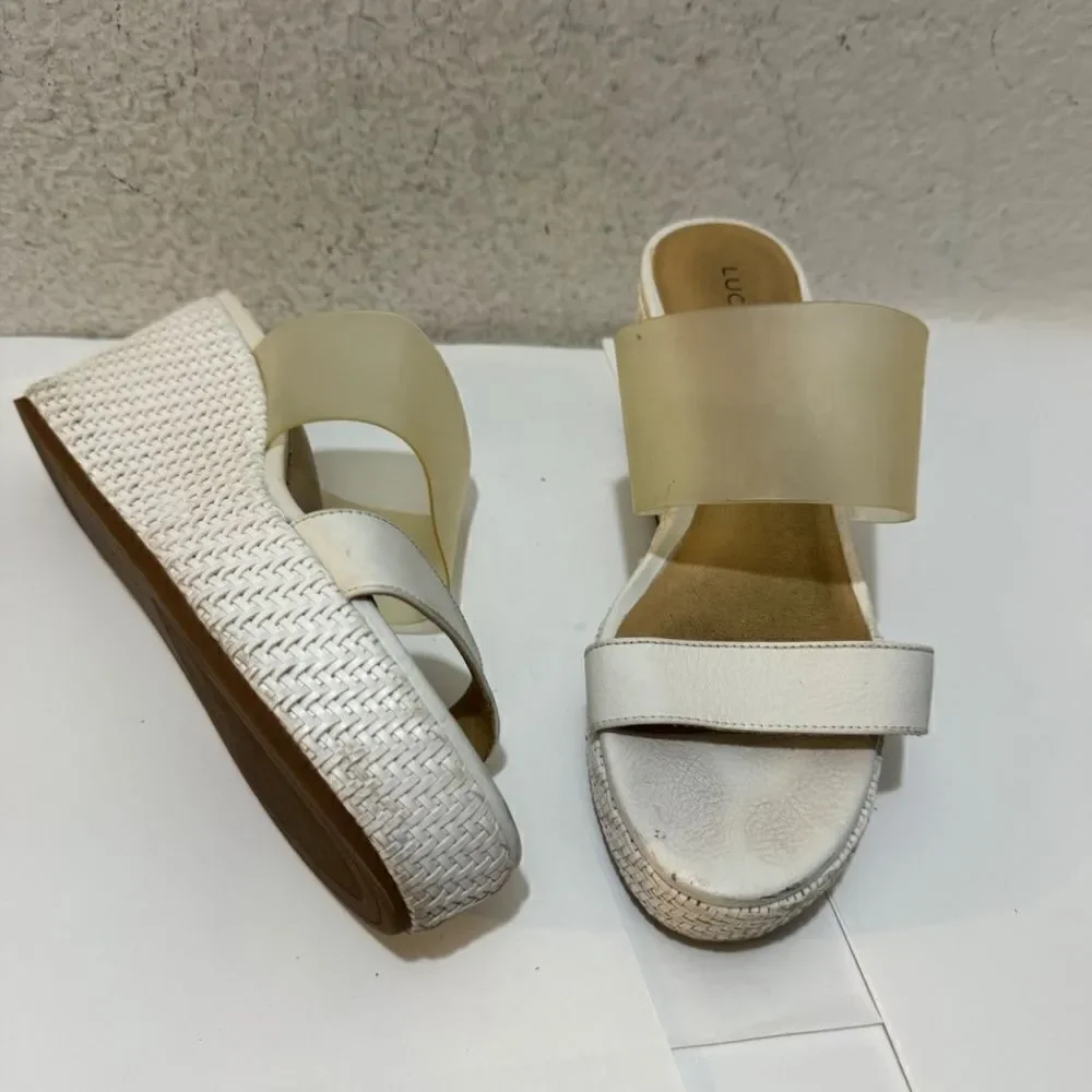 Lucky Brand Women's Brindia Wedge Sandal platform white/ clear sz 6